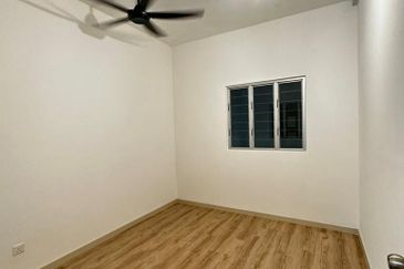 PR1MA Lakefront Homes