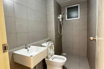 PR1MA Lakefront Homes