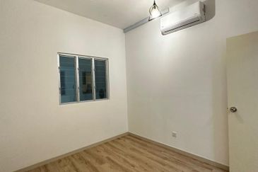 PR1MA Lakefront Homes