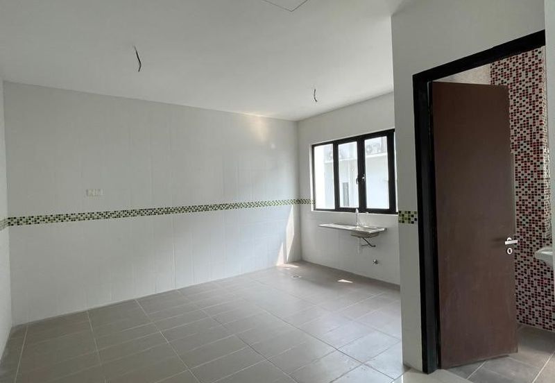 Want to sell 3 storey superlink maple terrace denai alam 