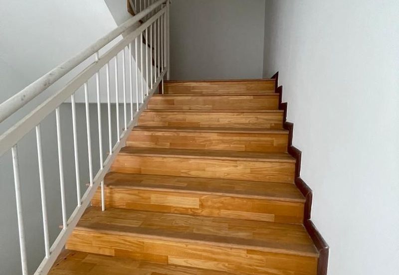 Want to sell 3 storey superlink maple terrace denai alam 