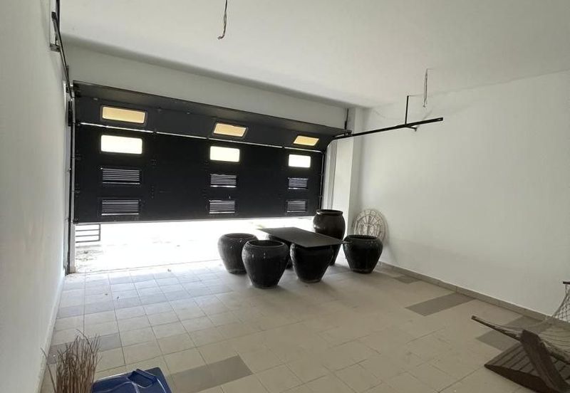 Want to sell 3 storey superlink maple terrace denai alam 