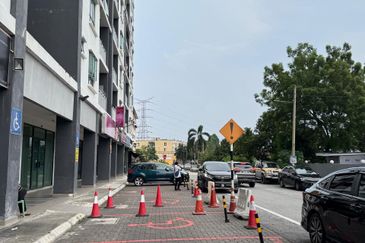 Want to sell ground floor shoop lot taman amaniah 