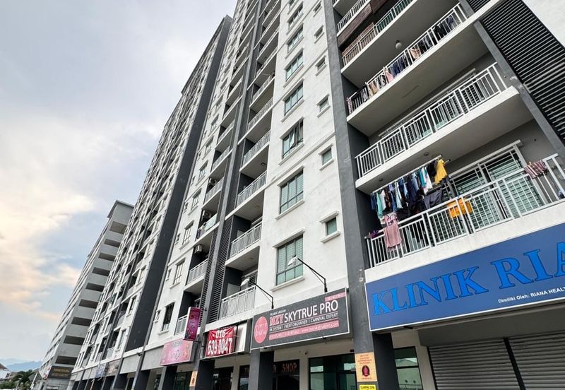 Want to sell ground floor shoop lot taman amaniah 