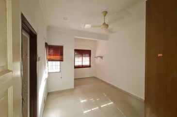 For sale terrace seksyen 7 