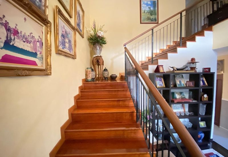 For sell bungalow lavender height senawang 