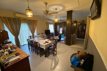 For sell bungalow lavender height senawang 