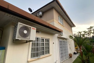 For sell bungalow lavender height senawang 