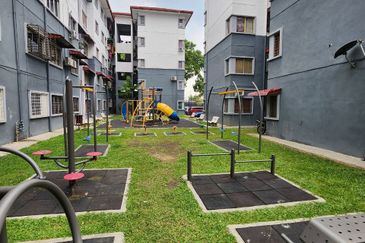 Pangsapuri Elina, Taman Puchong Prima