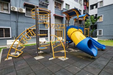 Pangsapuri Elina, Taman Puchong Prima