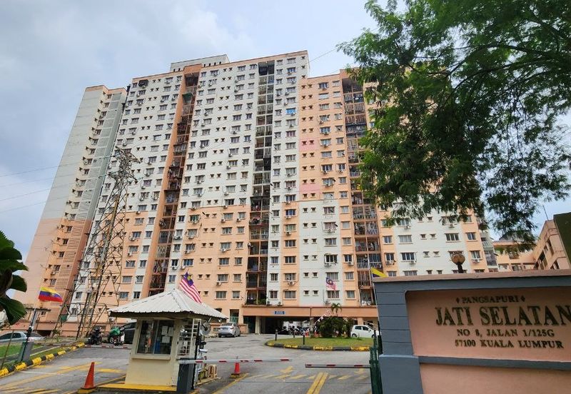 Pangsapuri Jati Selatan