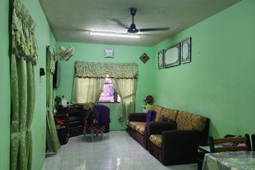 For sell pangsapuri idaman pju10