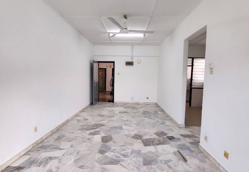 1K Tricourt, Sri Sentosa