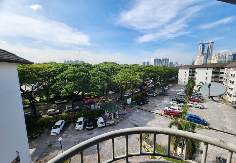 1K Tricourt, Sri Sentosa