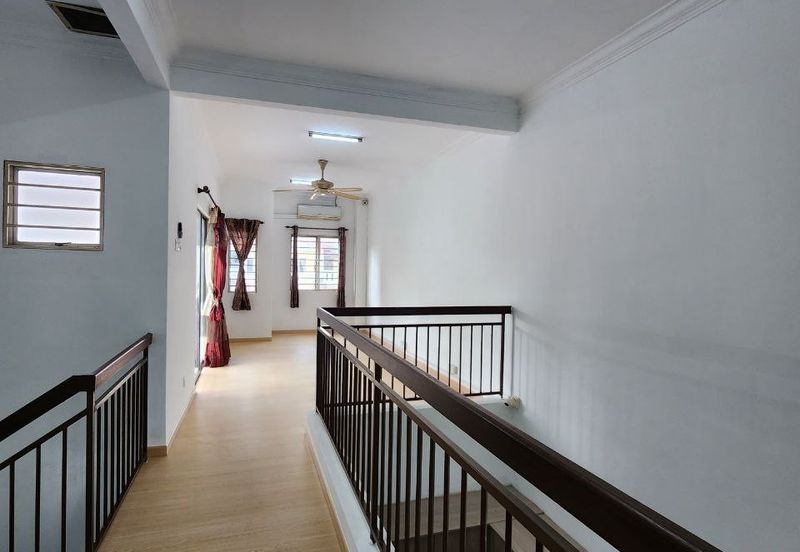 For sell 3 storey terrace house taman kinrara mas