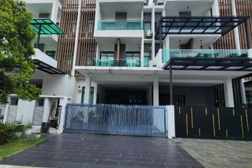 For sell reflexion pool villa 