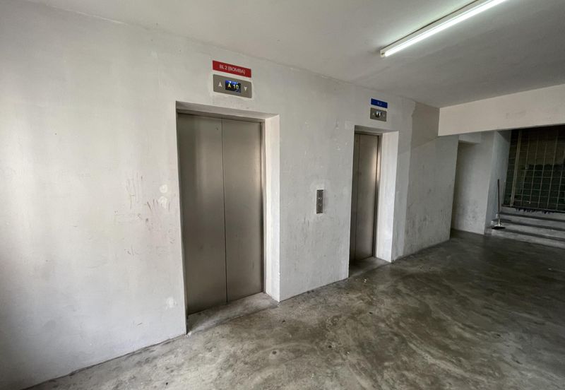 Pangsapuri Bukit Baru, Jalan Keramat Hujung, Kuala Lumpur (Nearby LRT Jelatek, Hot Area)
