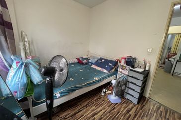 Pangsapuri Bukit Baru, Jalan Keramat Hujung, Kuala Lumpur (Nearby LRT Jelatek, Hot Area)
