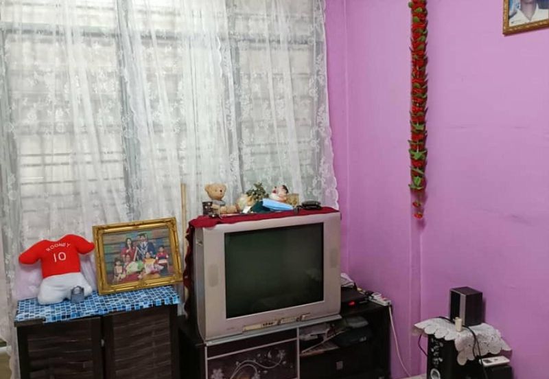 Flat Desa Mentari Blok 5