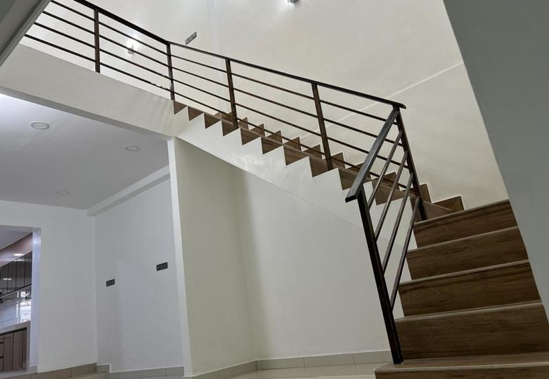 1.5 Storey Terraced House Fully Renovated For Sale at SS3 Petaling Jaya
