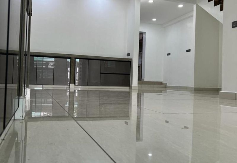 1.5 Storey Terraced House Fully Renovated For Sale at SS3 Petaling Jaya
