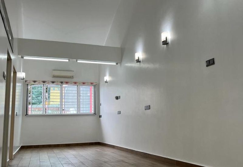 1.5 Storey Terraced House Fully Renovated For Sale at SS3 Petaling Jaya
