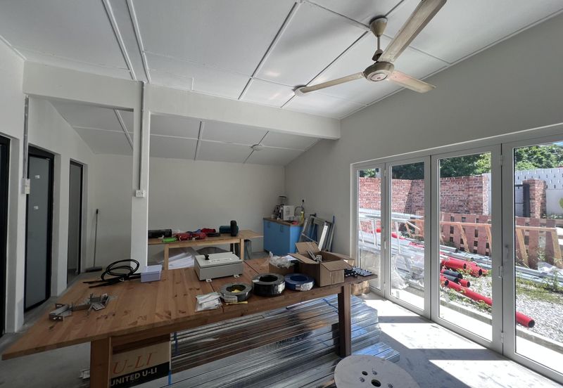 1.5 Storey Corner Lot Terrace House in Seapark PJ selangor