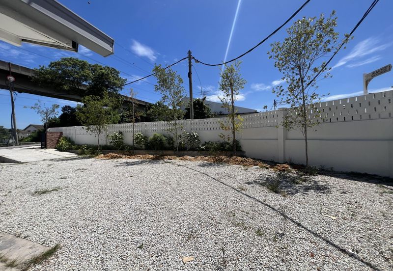 1.5 Storey Corner Lot Terrace House in Seapark PJ selangor