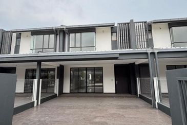 Double Storey Terraced House At Nadira 3, Bandar Bukit Raja