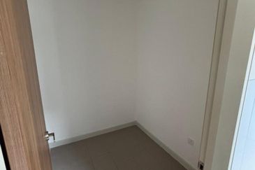 Double Storey Terraced House At Nadira 3, Bandar Bukit Raja