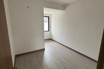 Double Storey Terraced House At Nadira 3, Bandar Bukit Raja