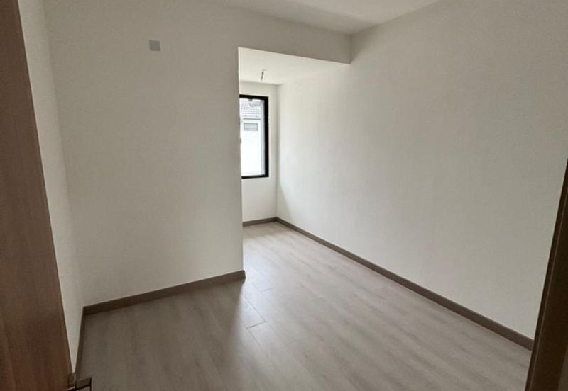 Double Storey Terraced House At Nadira 3, Bandar Bukit Raja