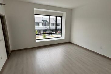 Double Storey Terraced House At Nadira 3, Bandar Bukit Raja