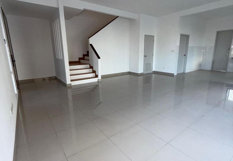 Freehold Brand New 2 Storey Terraced House At Ferrous 1, Alam Impian
