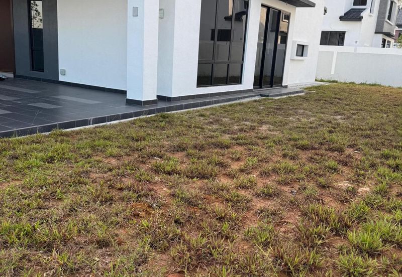 Freehold Brand New 2 Storey Terraced House At Ferrous 1, Alam Impian
