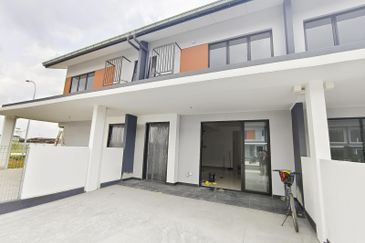 BRAND NEW Double Storey House Bandar Bukit Raja Casira 3 Klang