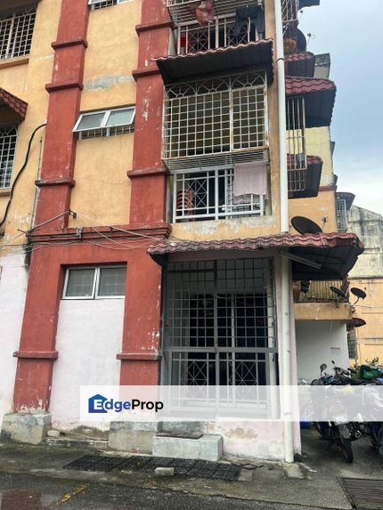End Lot Ground Floor Pangsapuri Kasturi Tiara, Balakong, Kuala Lumpur, Cheras