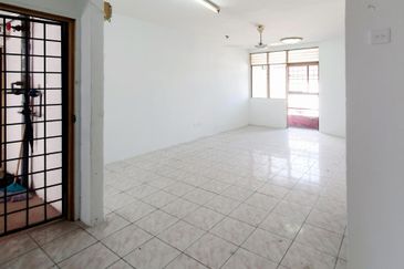 APARTMENT INANG, Taman Impian Ehsan