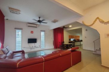 3 Storey Terrace End Lot D’Impian Tropika, Balakong(Impian Ehsan area)