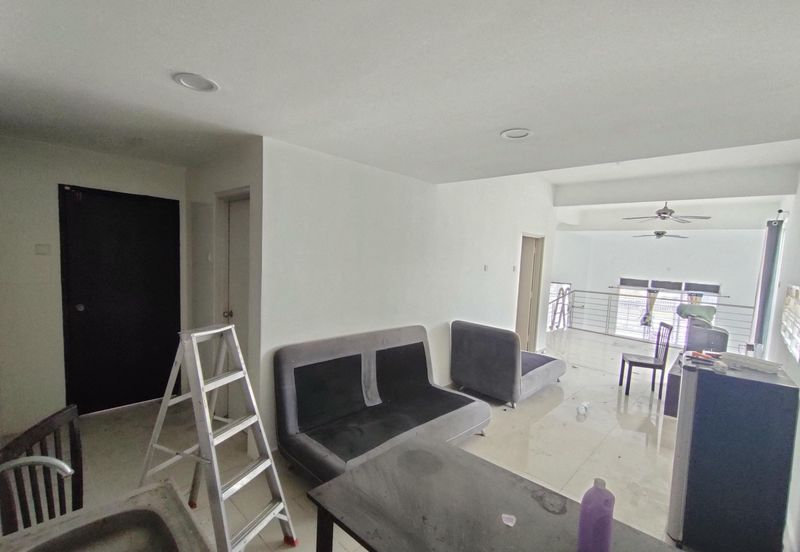 CORNER 3 Storey Terrace D’Impian Tropika, Balakong(Impian Ehsan area)