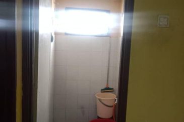 Flat Rumah Pangsa Seri Jati at Ara Damansara For Sale
