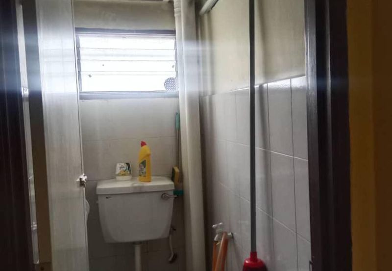 Flat Rumah Pangsa Seri Jati at Ara Damansara For Sale
