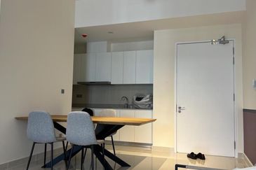 DAMANSARA Senada KLGCC  fully furnised service apartment 