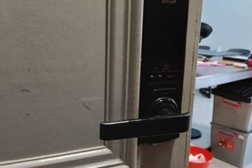 PANTAI HILLPARK PHASE 2 FULLY FURNISH
