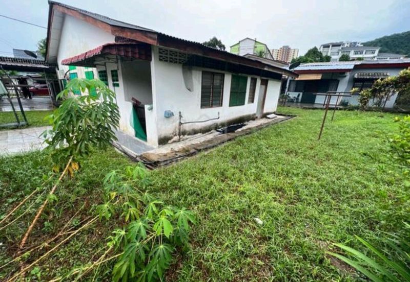 Kampung Datuk Keramat
