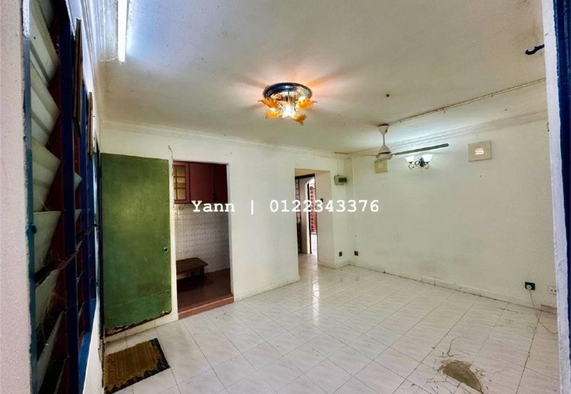 Walk Up Apartment Kelumpuk Melati Level 1 For Sale
