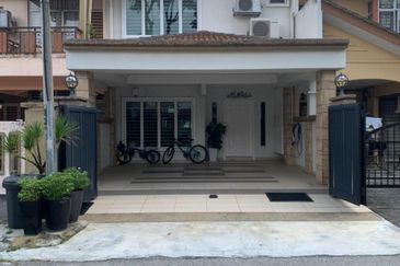 2 storey house Intermediate Taman Ukay Bistari Ampang
