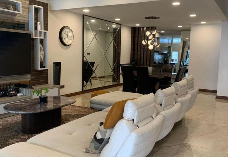 2 storey house Intermediate Taman Ukay Bistari Ampang