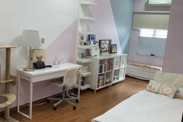 2 storey house Intermediate Taman Ukay Bistari Ampang