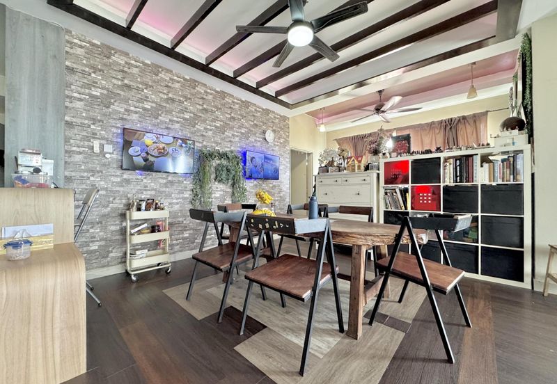 Platinum Hill Condo Pv8